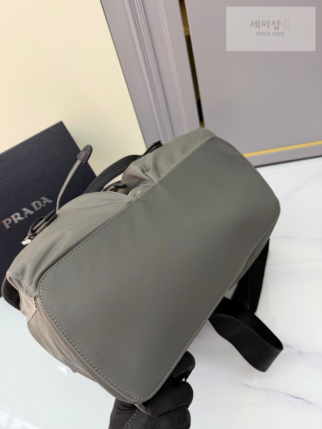 프라다 프라다 리나일론 백팩 그레이 Bag 4번 이미지