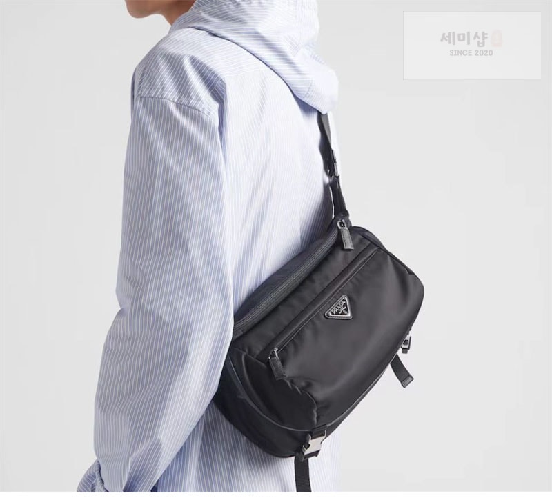 P R A D A 프라다 리나일론 사피아노 레더 숄더 바이커 백 미디엄 2VH994 Bag 1번 이미지