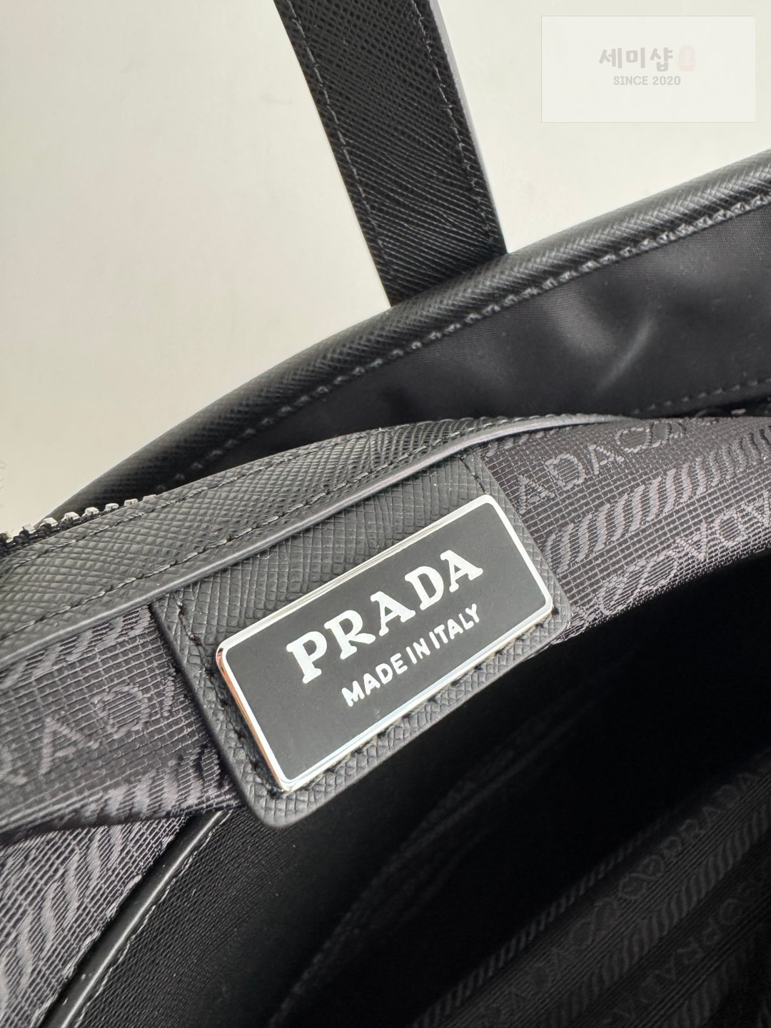 프라다 프라다 리나일론 사피아노 레더 토트백 네로(블랙) Bag 8번 이미지