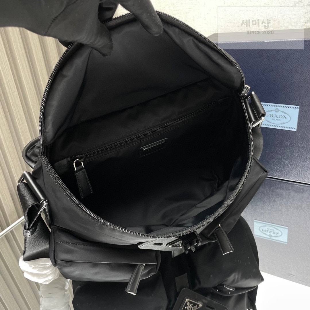 P R A D A 프라다 리나일론 포켓 가죽 숄더 백 29*23*15CM “2COLOR” NO.1 Bag 14번 이미지