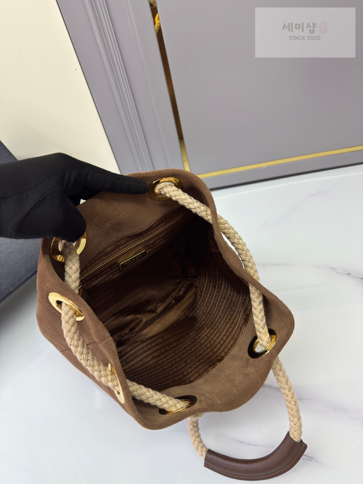 프라다 프라다 마리너 스웨이드 버킷백 스웨이드 Bag 6번 이미지