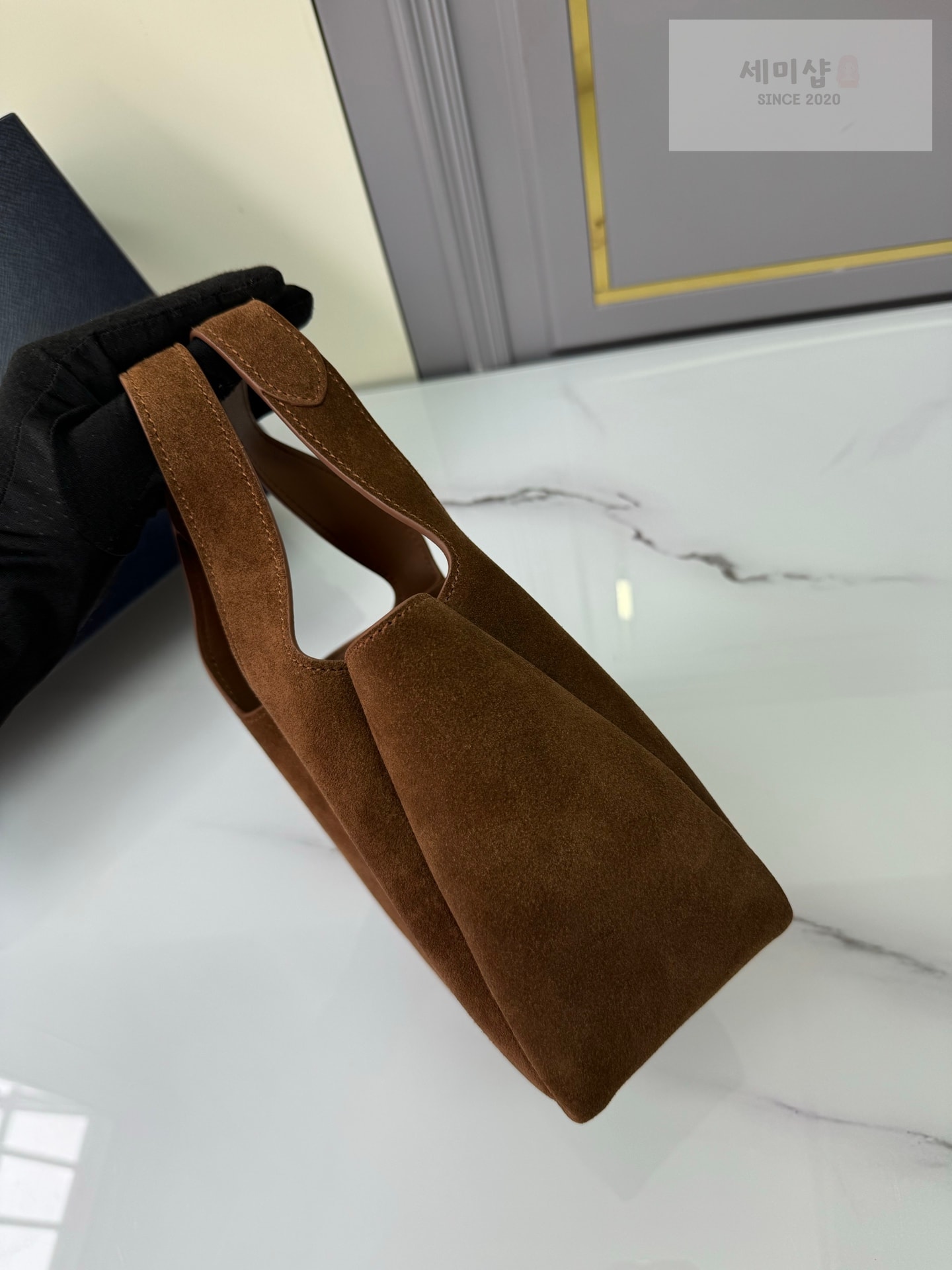 프라다 프라다 미니 스웨이드 토트백 스웨이드 Bag 3번 이미지