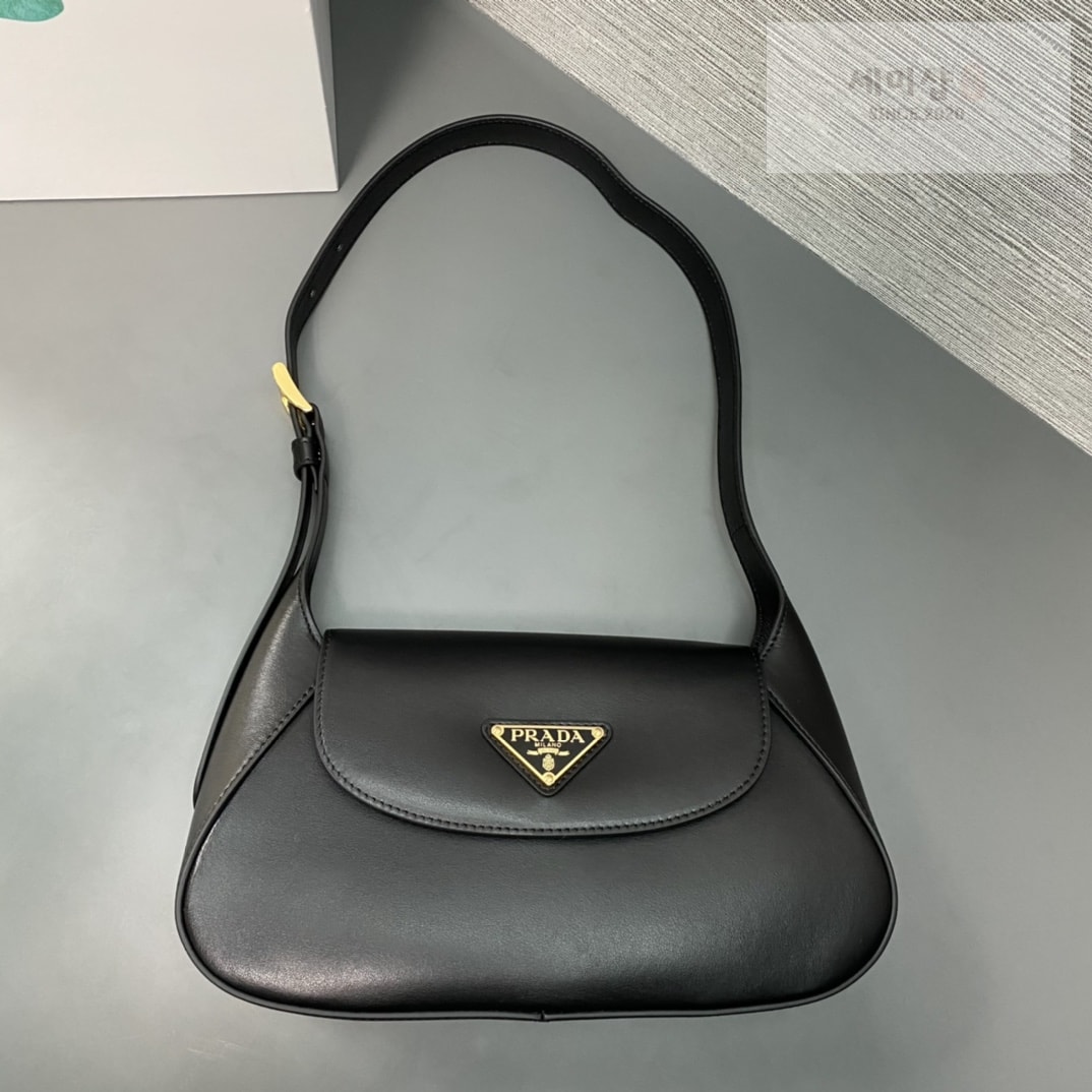 P R A D A 프라다 스몰 가죽 숄더백 25*15*5.5cm “4COLOR” BLACK Bag 16번 이미지