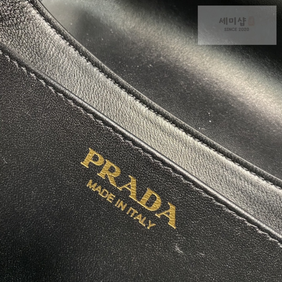 P R A D A 프라다 스몰 가죽 숄더백 25*15*5.5cm “4COLOR” BLACK Bag 7번 이미지