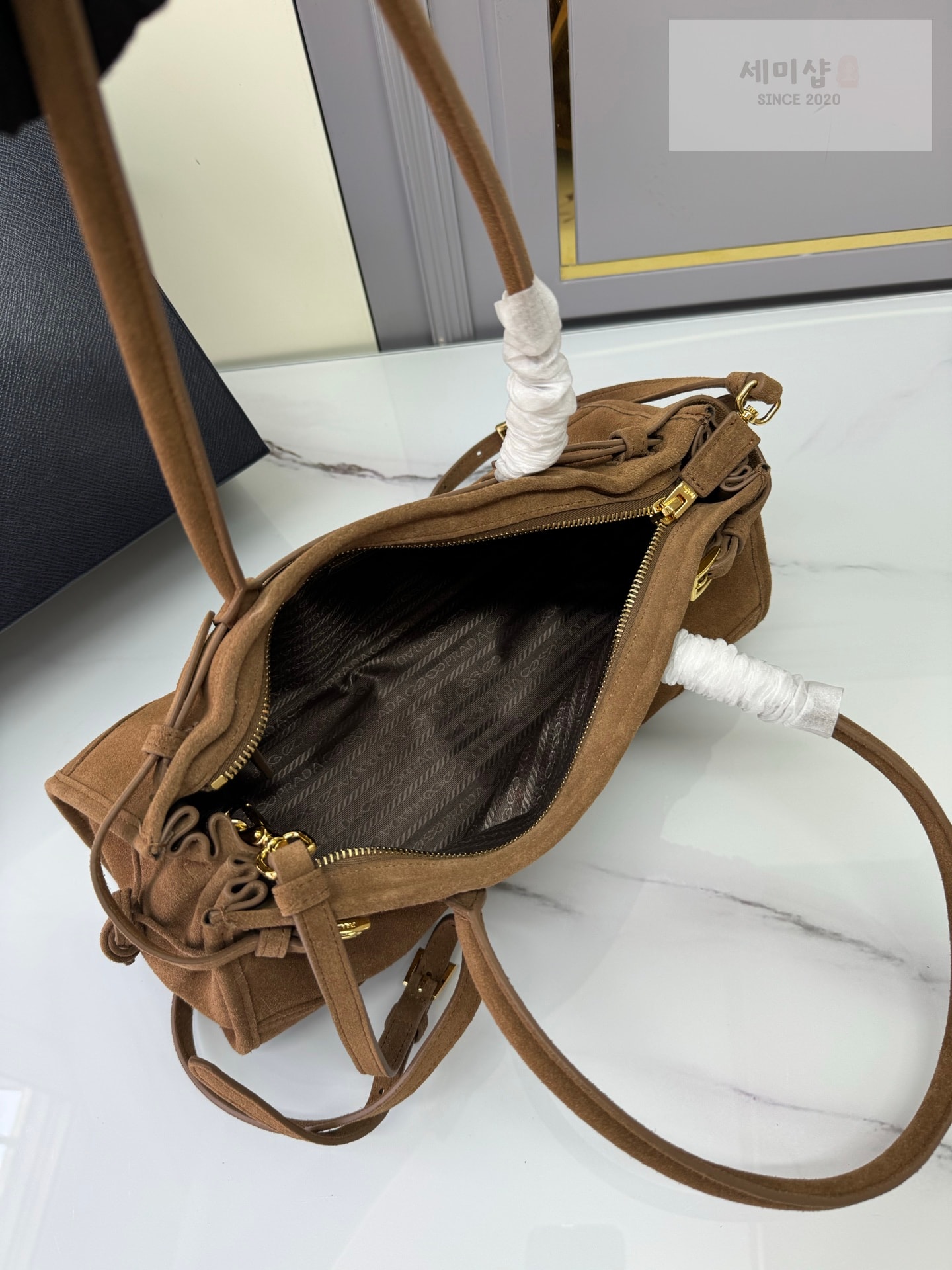 프라다 프라다 스웨이드 보니백 브라운 스웨이드 Bag 7번 이미지