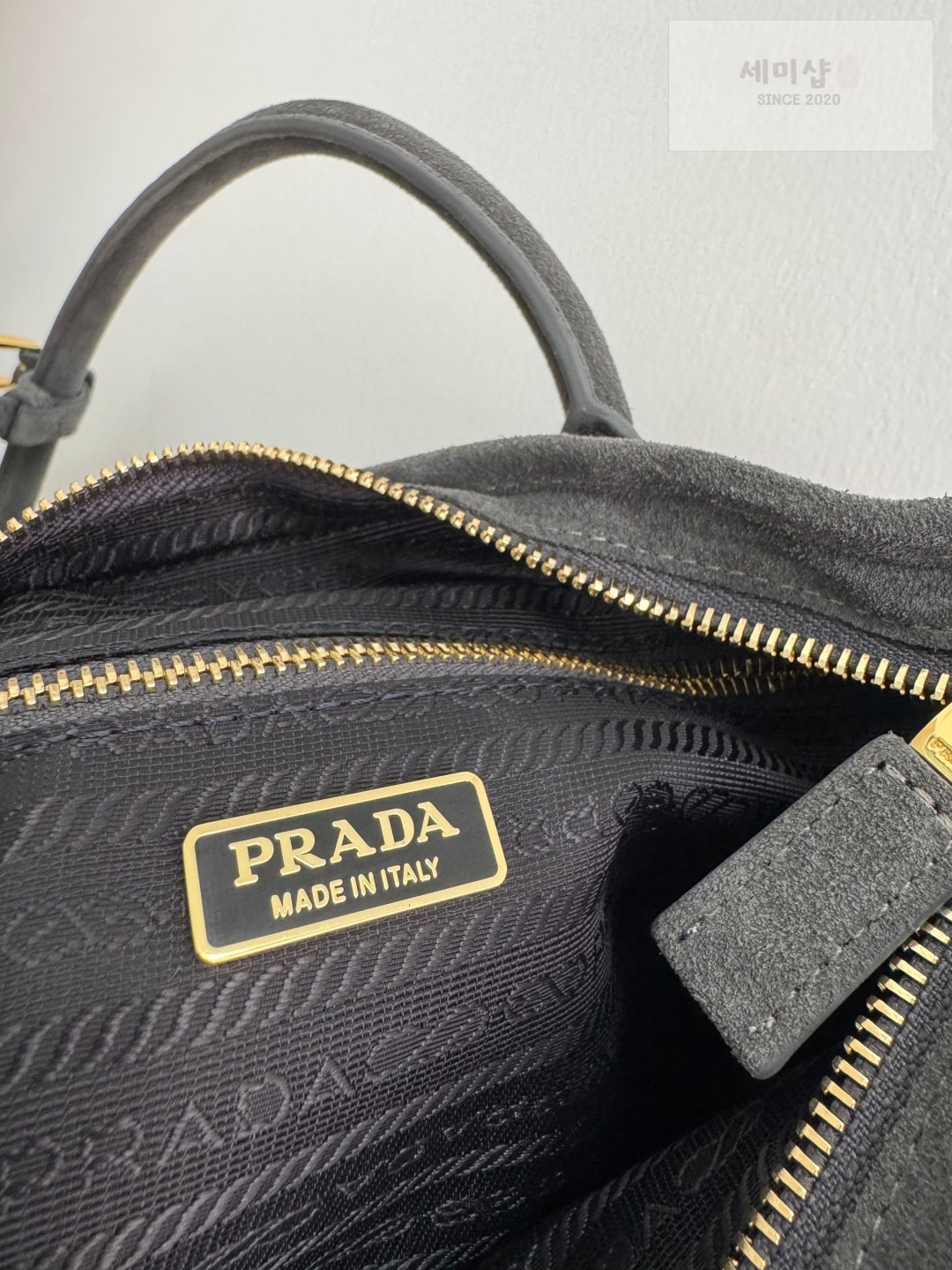 프라다 프라다 스웨이드 보니백 그레이 스웨이드 Bag 7번 이미지