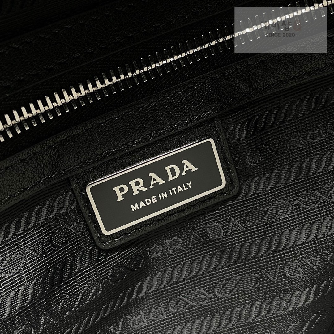 P R A D A 프라다 원 숄더 가죽 슬링 백 26.5*37.5*10CM Bag 10번 이미지