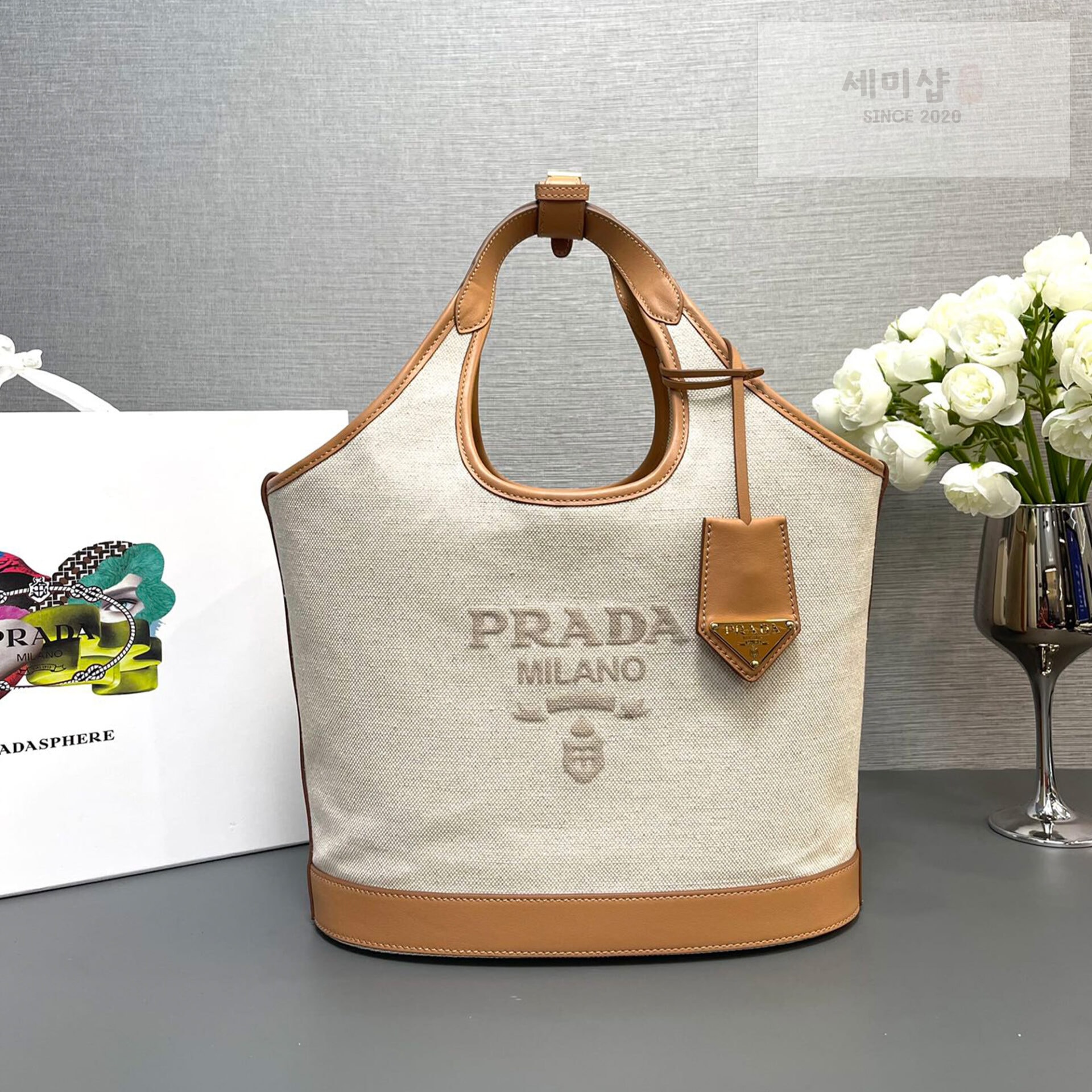 P R A D A 프라다 트라이앵글 키링 린넨 레더 미니 버클 백 28*22.5*12.5CM Bag 1번 이미지
