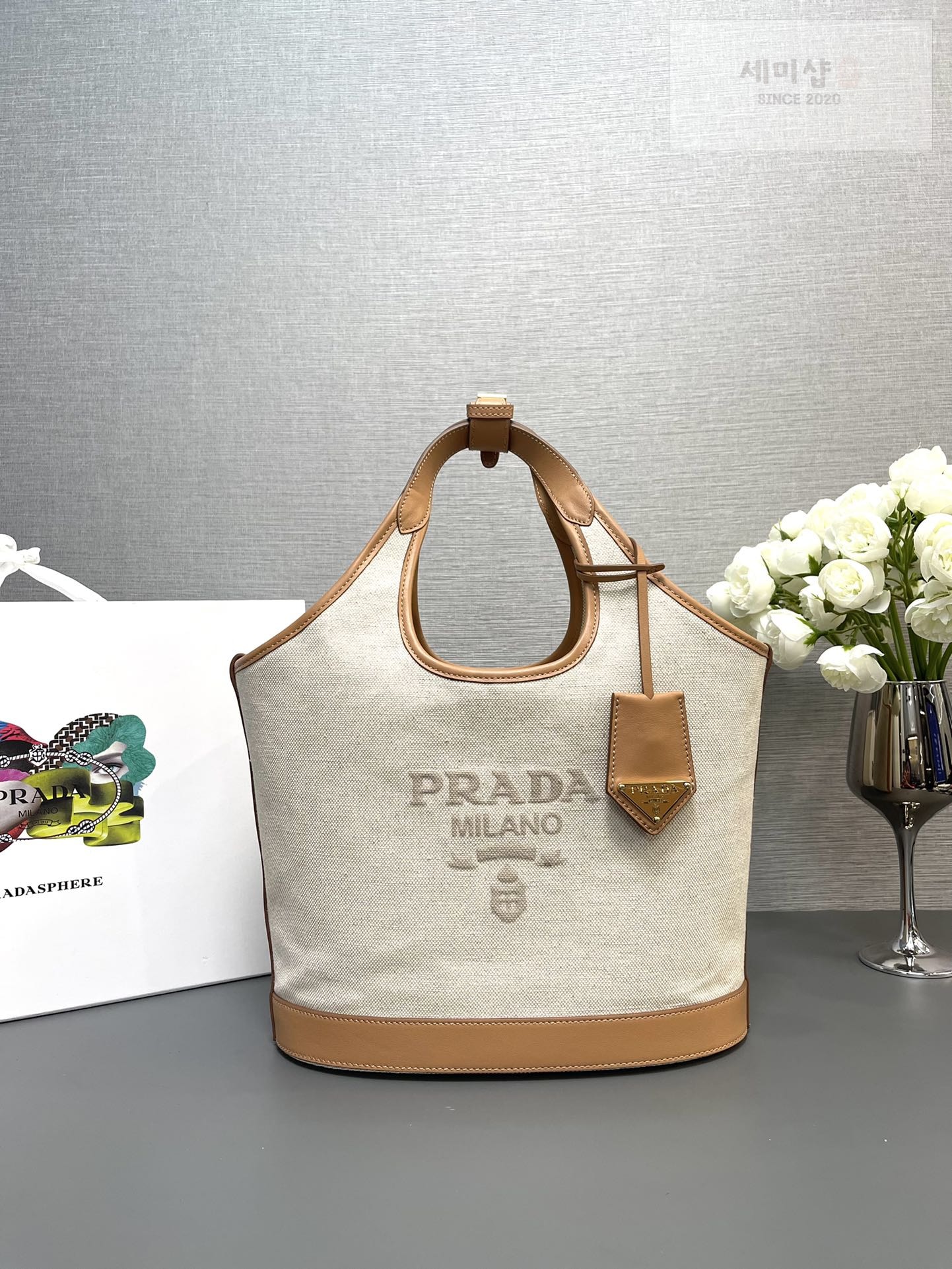 P R A D A 프라다 트라이앵글 키링 린넨 레더 미니 버클 백 28*22.5*12.5CM Bag 4번 이미지