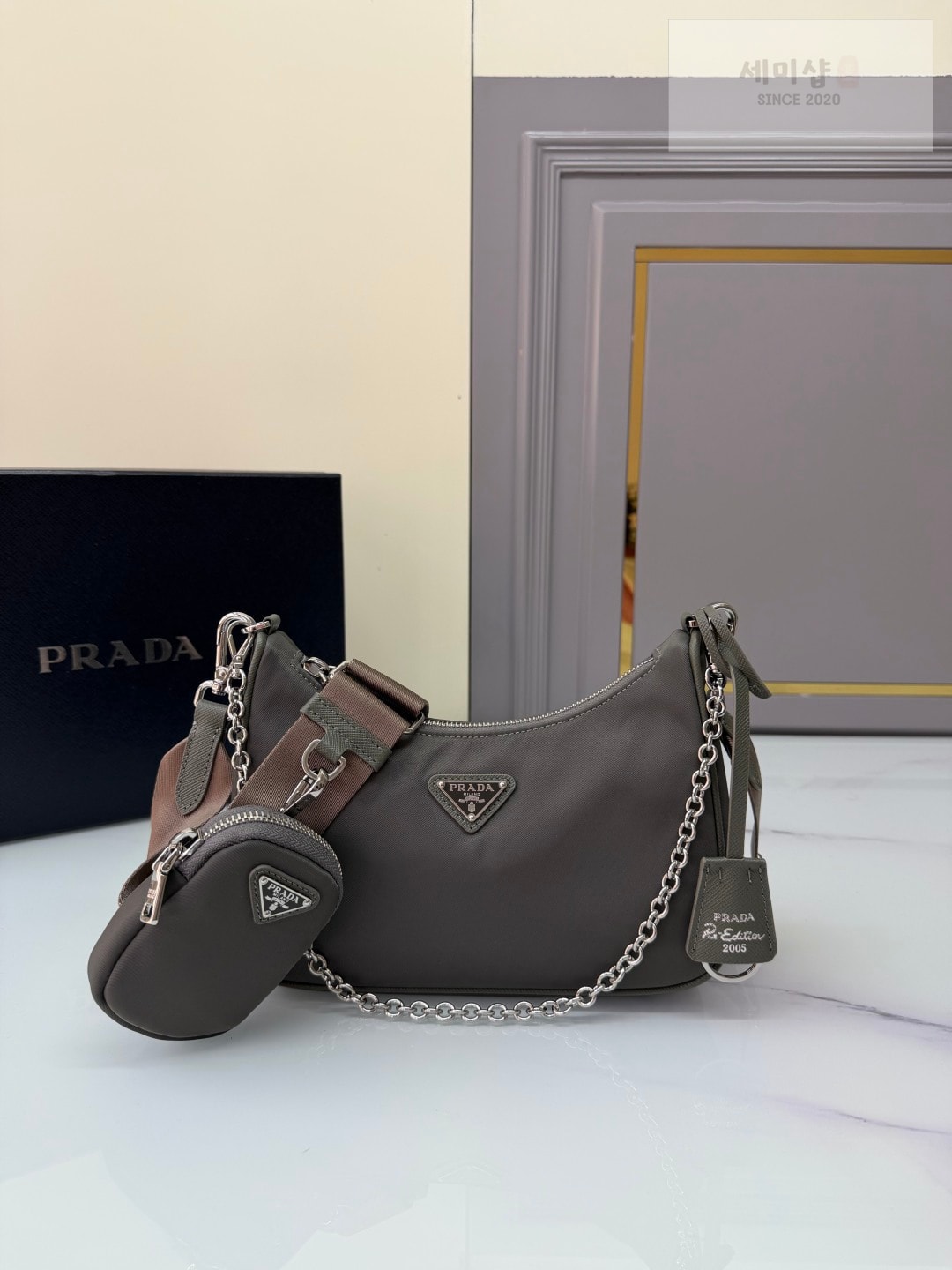 프라다 프라다 2005 리에디션 리나일론 숄더백 머큐리 그레이 Bag 1번 이미지