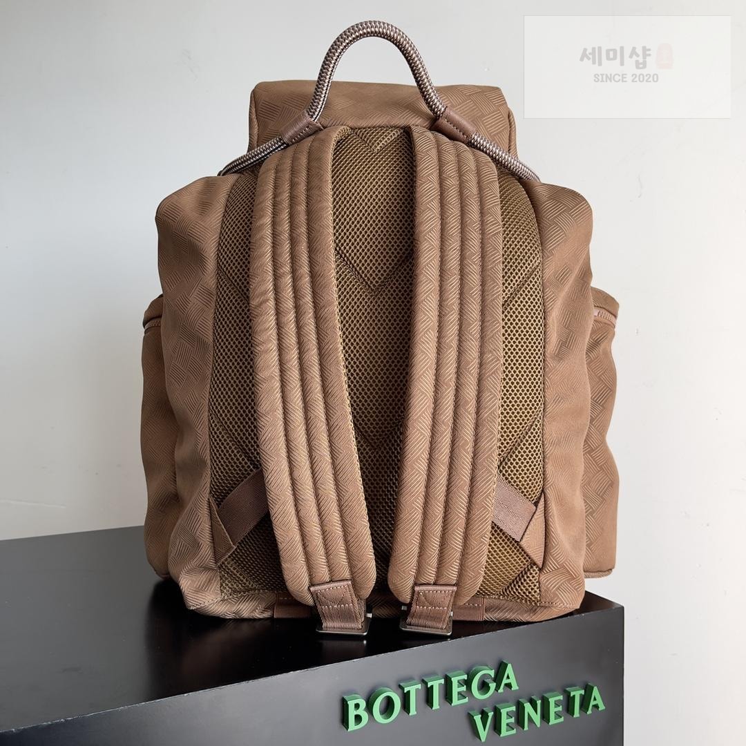 Bottega Veneta Bottega Veneta Alto Nylon BackPack Bag 8번 이미지