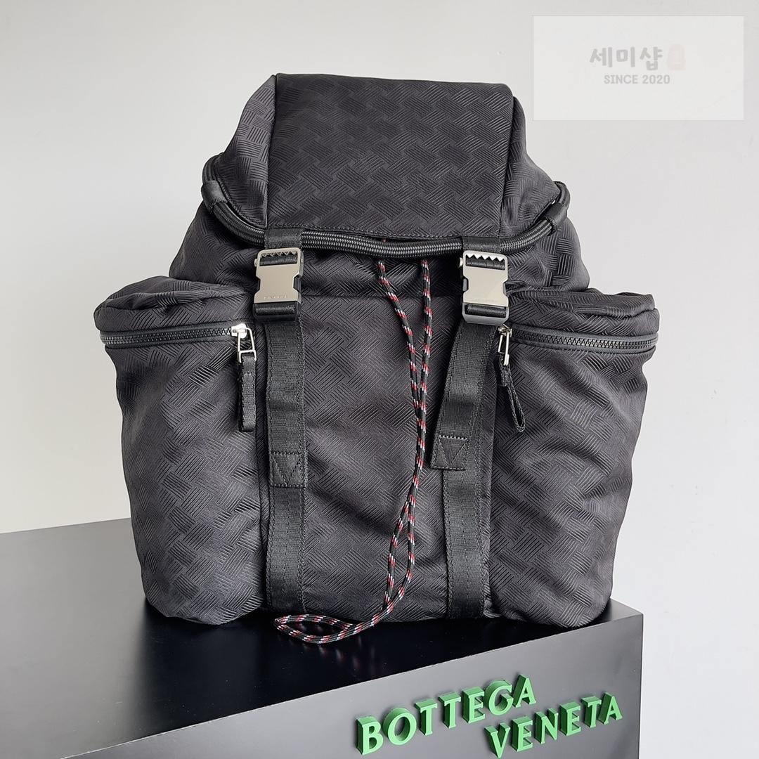 Bottega Veneta Bottega Veneta Alto Nylon BackPack Bag 14번 이미지