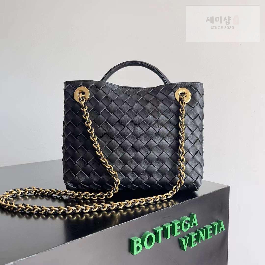 Bottega Veneta Bottega Veneta Andiamo Chain Strap Bag 10번 이미지