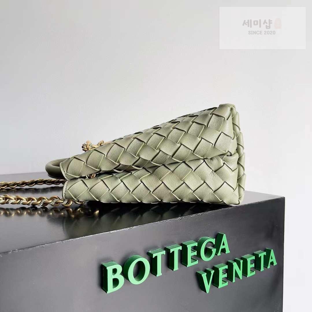 Bottega Veneta Bottega Veneta Andiamo Chain Strap Bag 18번 이미지