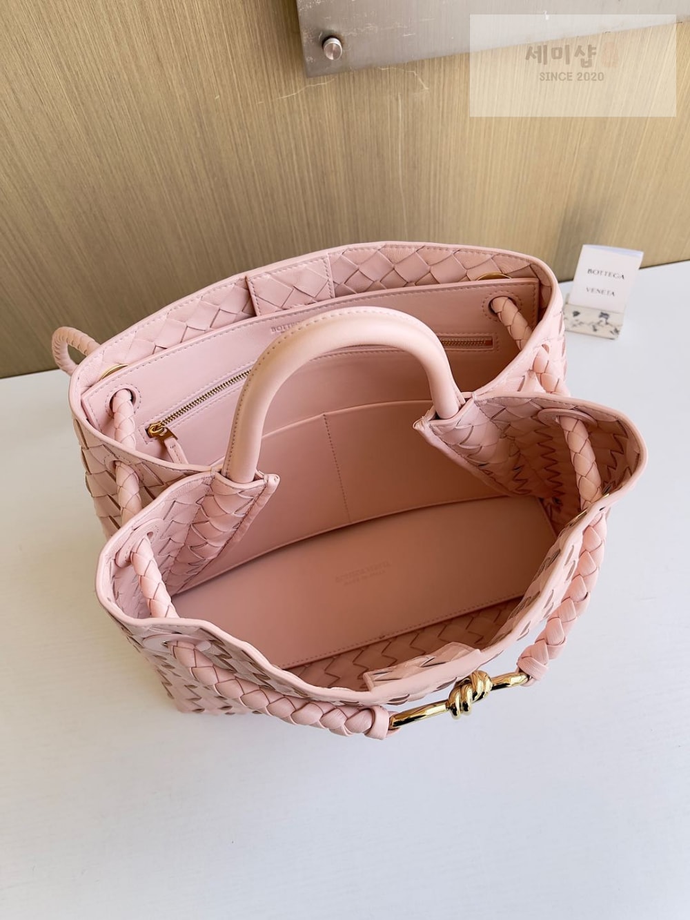 Bottega Veneta Bottega Veneta Andiamo Medium Bag 6번 이미지