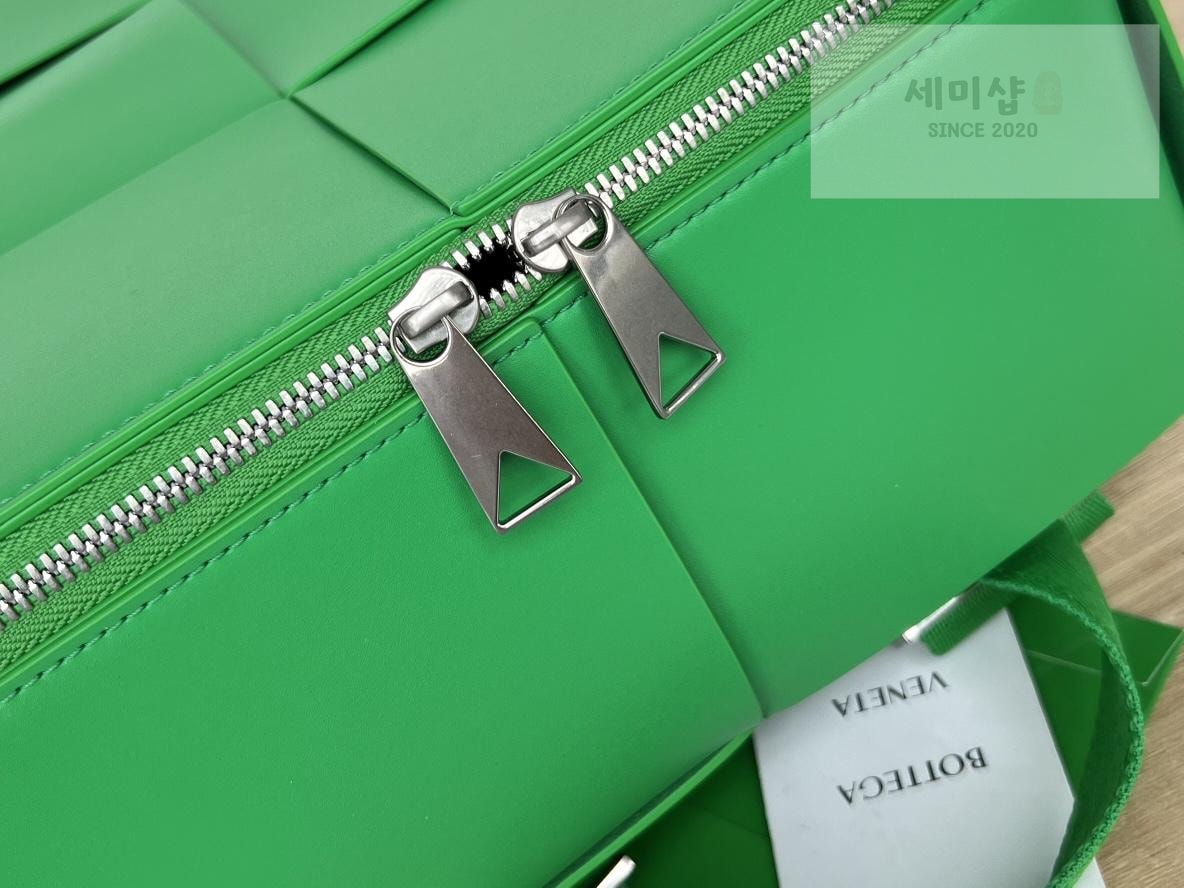 Bottega Veneta Bottega Veneta Arco BackPack Bag 5번 이미지