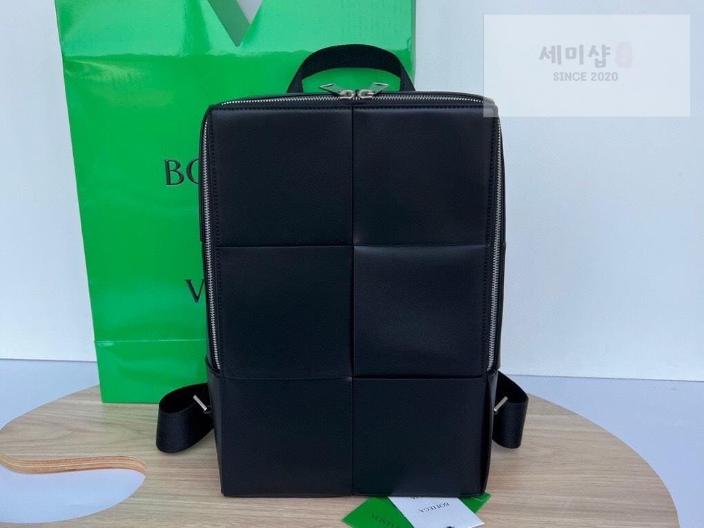 Bottega Veneta Bottega Veneta Arco BackPack Bag 14번 이미지