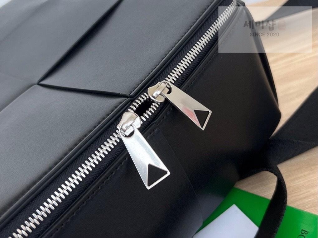 Bottega Veneta Bottega Veneta Arco BackPack Bag 11번 이미지