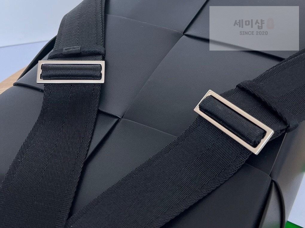 Bottega Veneta Bottega Veneta Arco BackPack Bag 16번 이미지