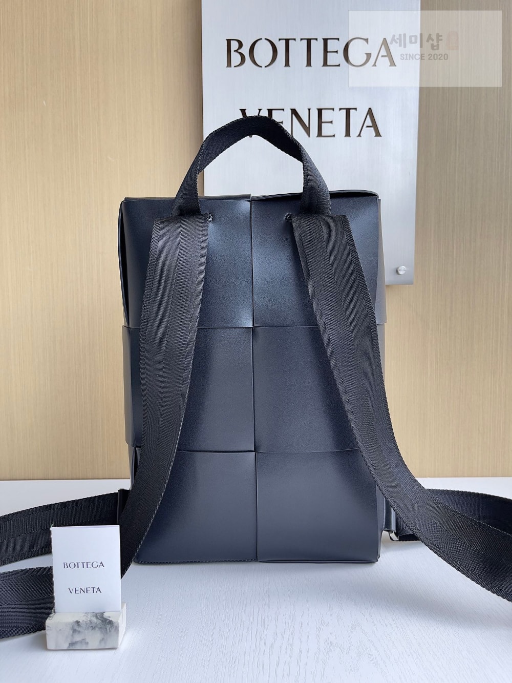 Bottega Veneta Bottega Veneta Arco Backpack Bag 2번 이미지