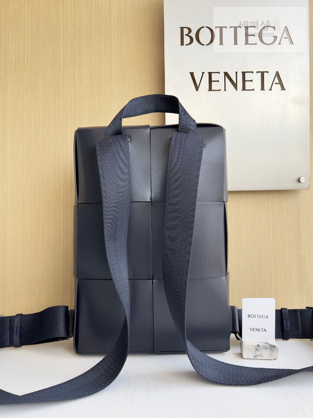 Bottega Veneta Bottega Veneta Arco Backpack Bag 2번 이미지