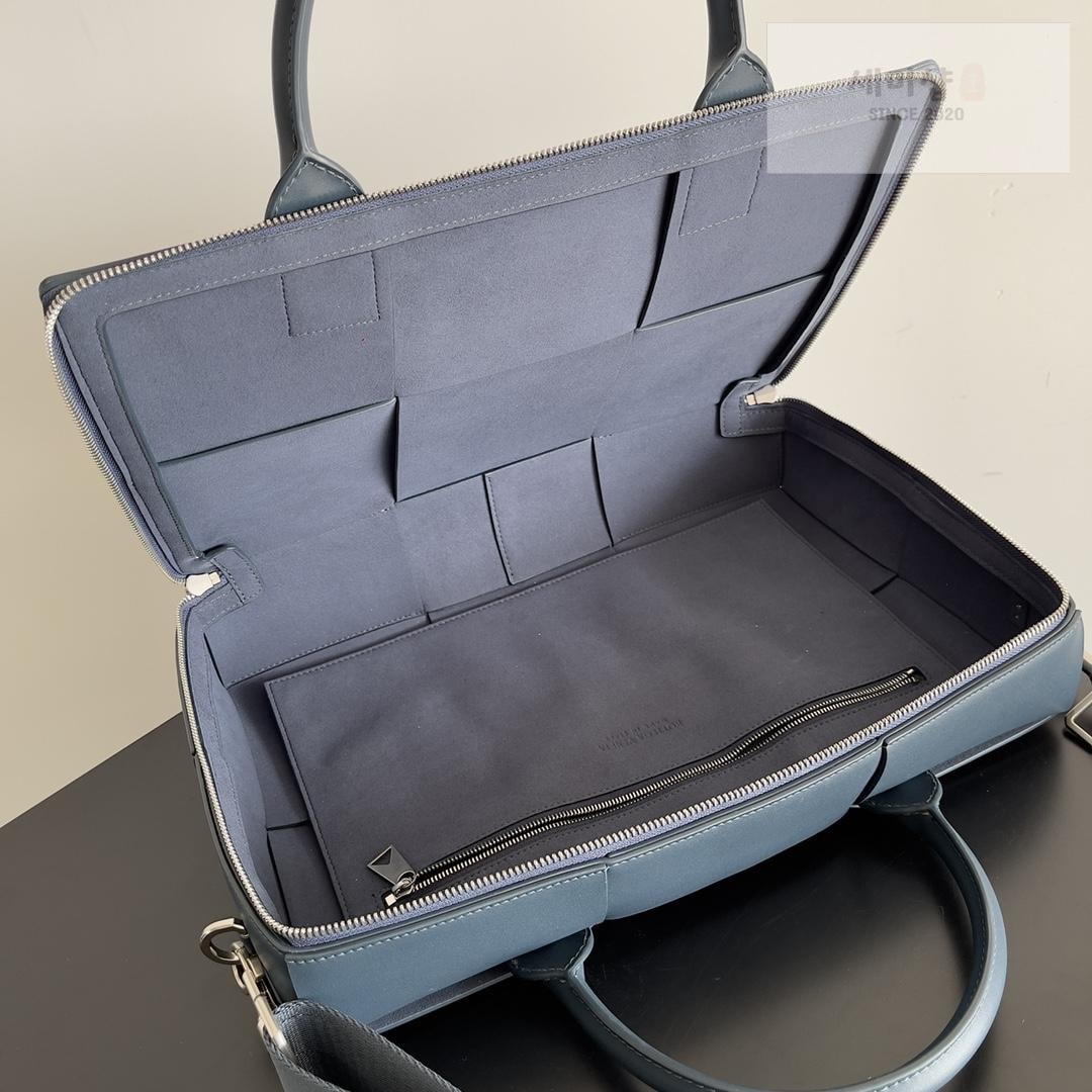 Bottega Veneta Bottega Veneta Arco Briefcase Bag 6번 이미지