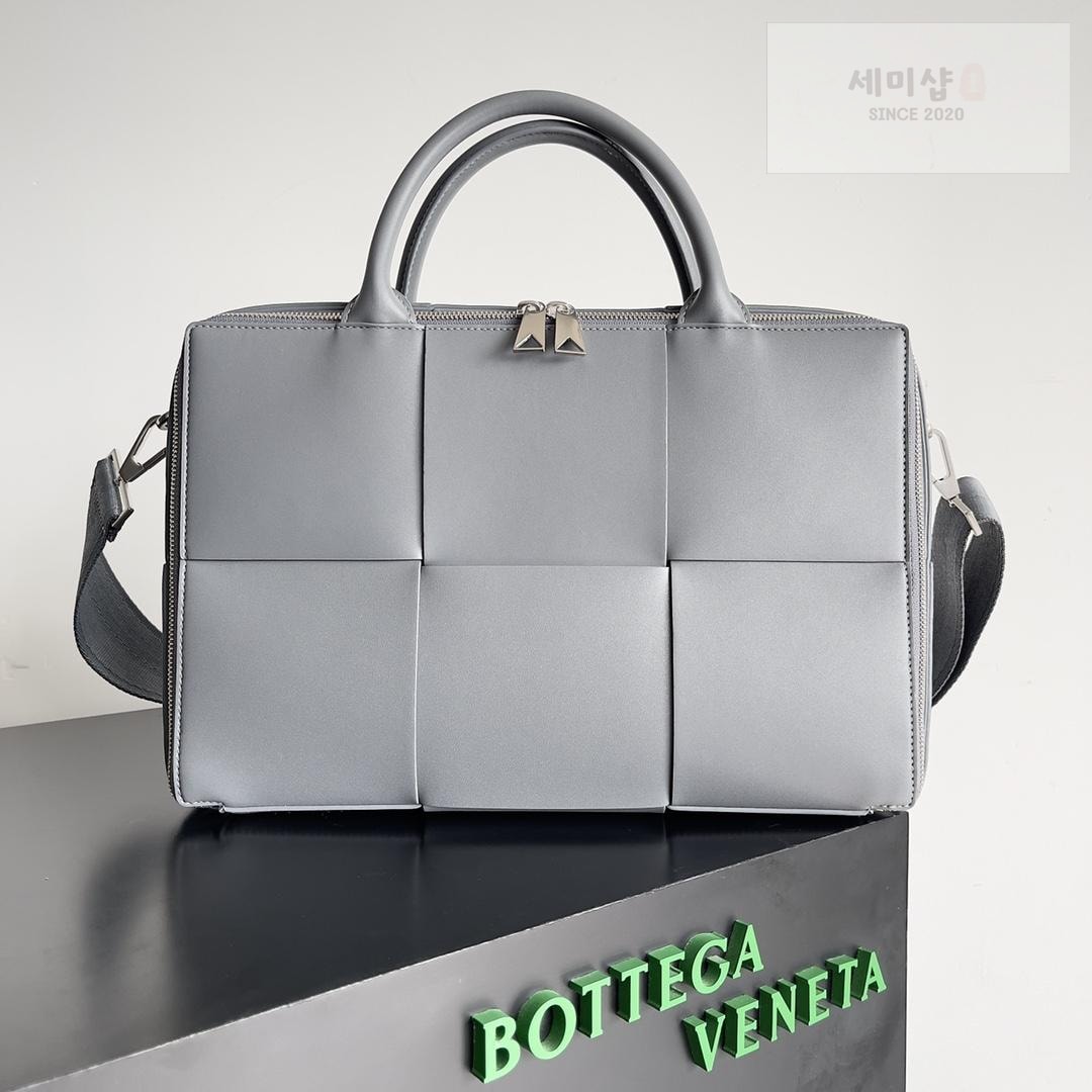 Bottega Veneta Bottega Veneta Arco Briefcase Bag 8번 이미지
