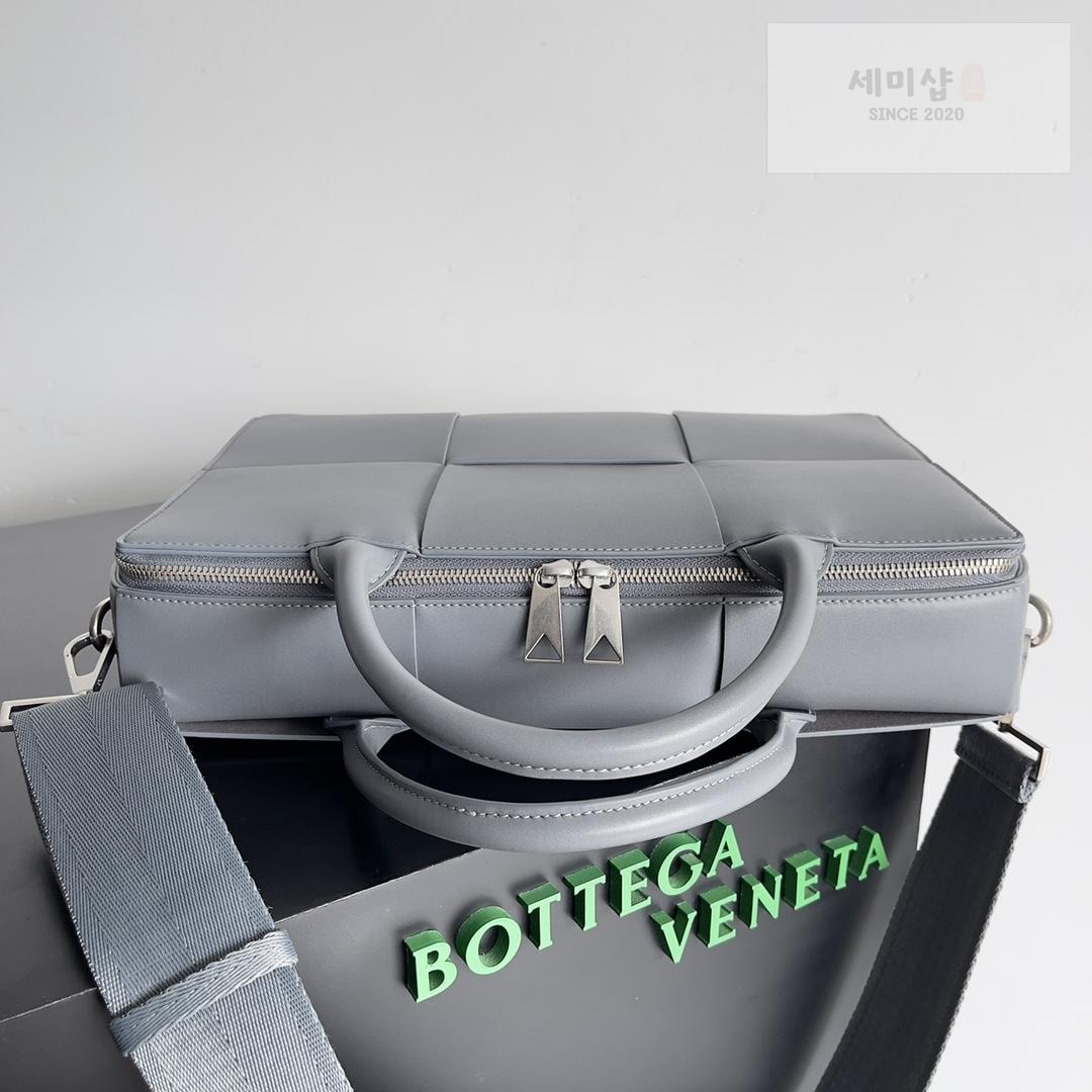 Bottega Veneta Bottega Veneta Arco Briefcase Bag 11번 이미지