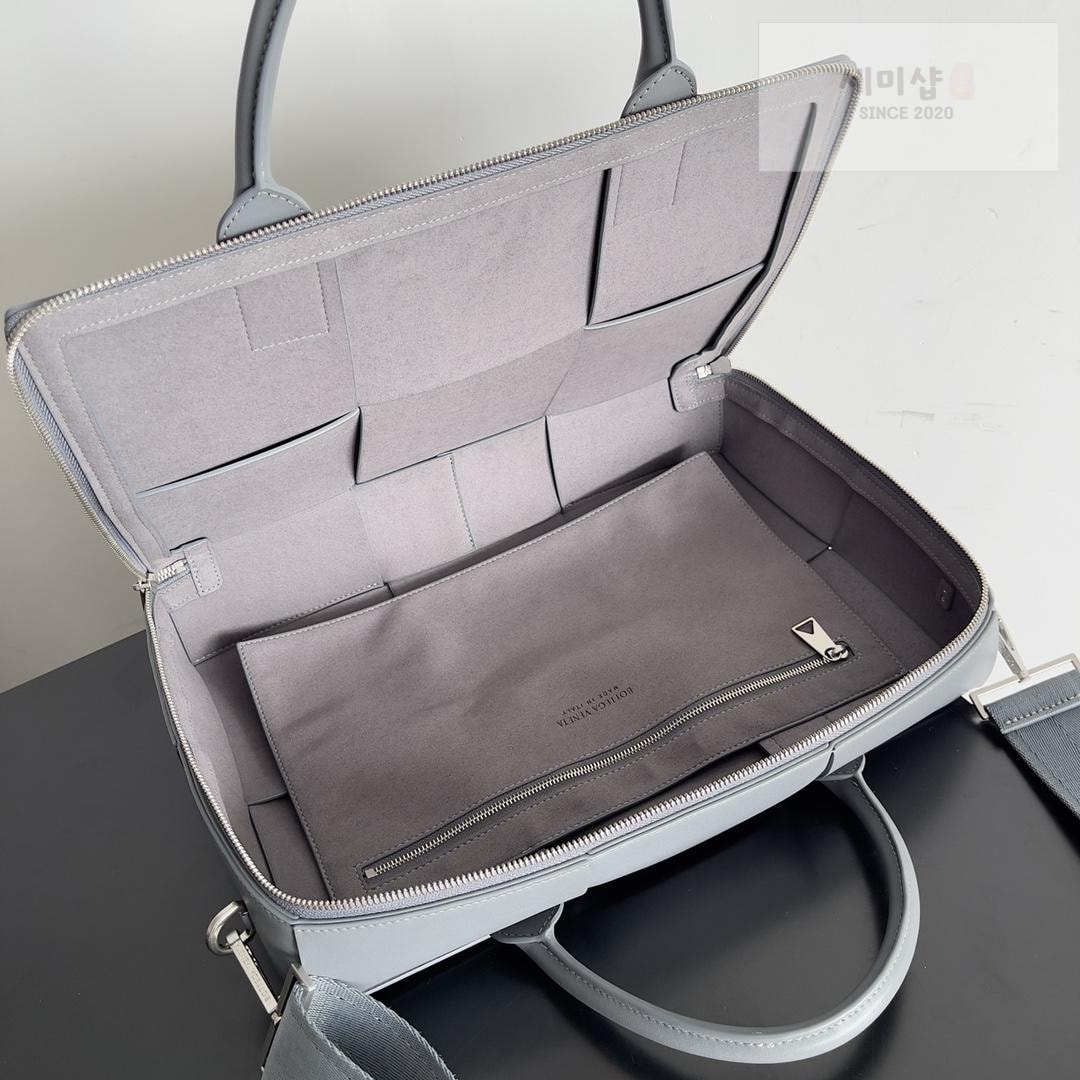 Bottega Veneta Bottega Veneta Arco Briefcase Bag 13번 이미지