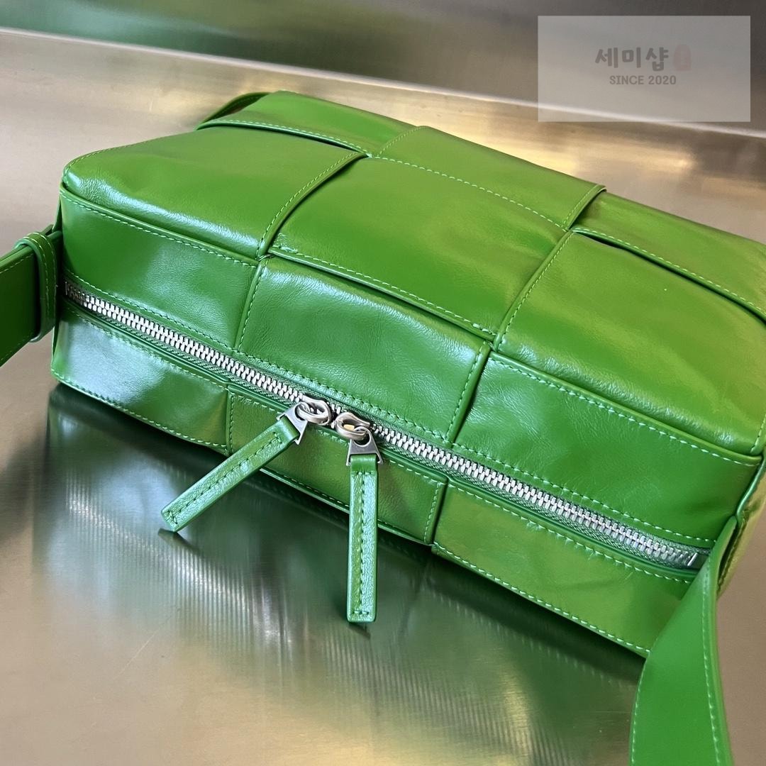 Bottega Veneta Bottega Veneta Arco Camera Bag 2번 이미지