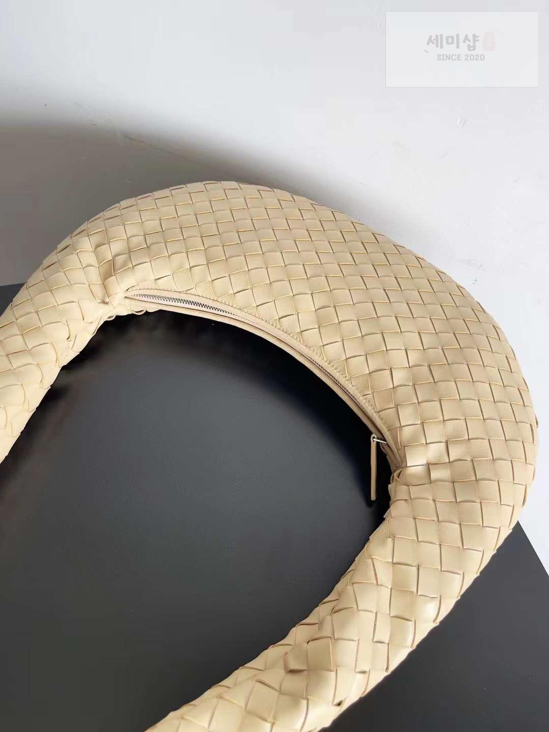 Bottega Veneta Bottega Veneta Buddy Bag 26번 이미지