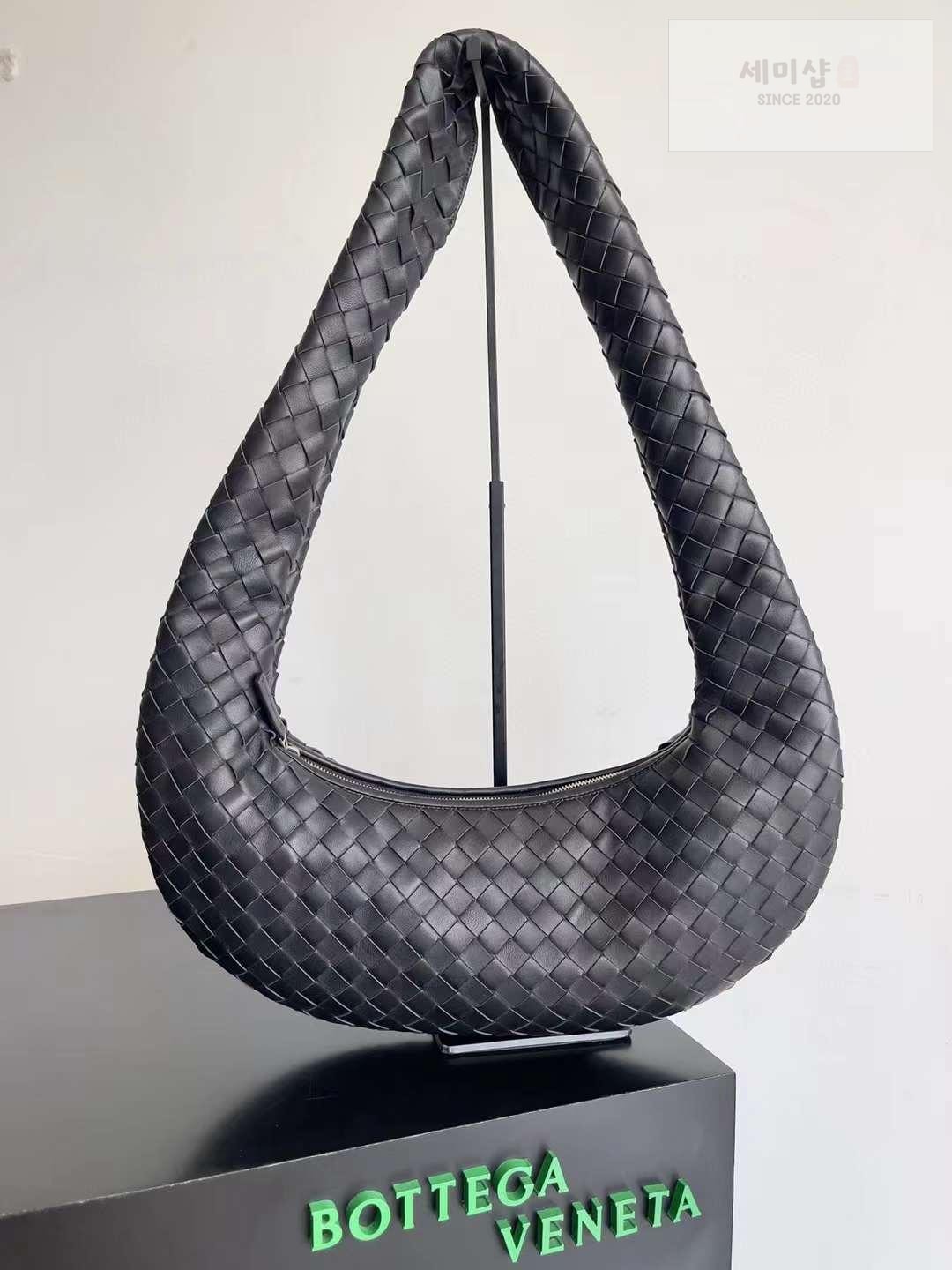 Bottega Veneta Bottega Veneta Buddy Bag 32번 이미지