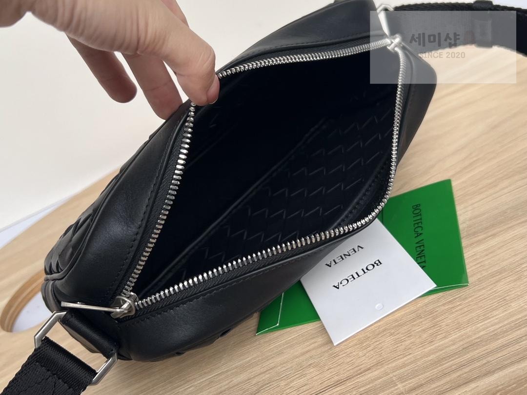 Bottega Veneta Bottega Veneta Camera Bag 26번 이미지