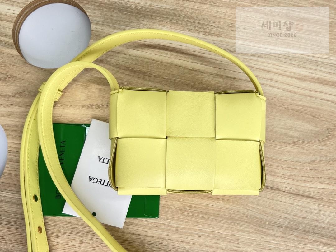 Bottega Veneta Bottega Veneta Candy Cassette Bag 1번 이미지