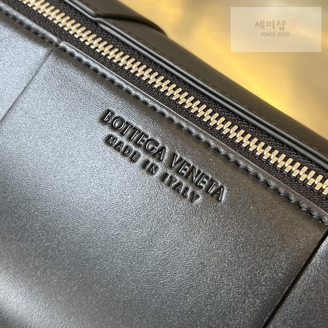 Bottega Veneta Bottega Veneta Canette Bag 13번 이미지