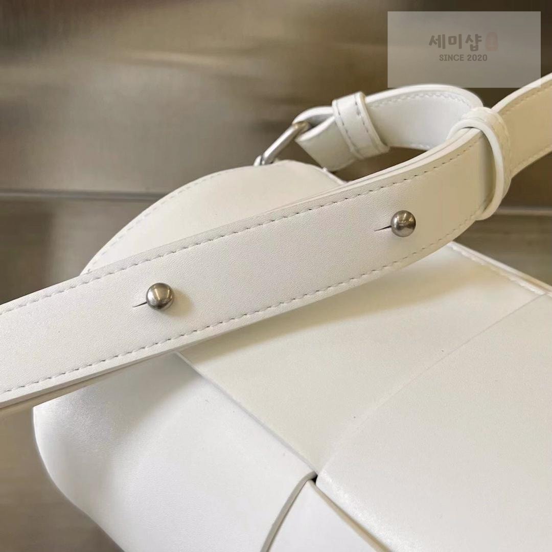 Bottega Veneta Bottega Veneta Canette Bag 30번 이미지