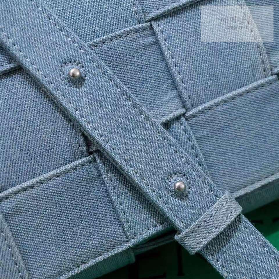 Bottega Veneta Bottega Veneta Cassette Bag 23번 이미지