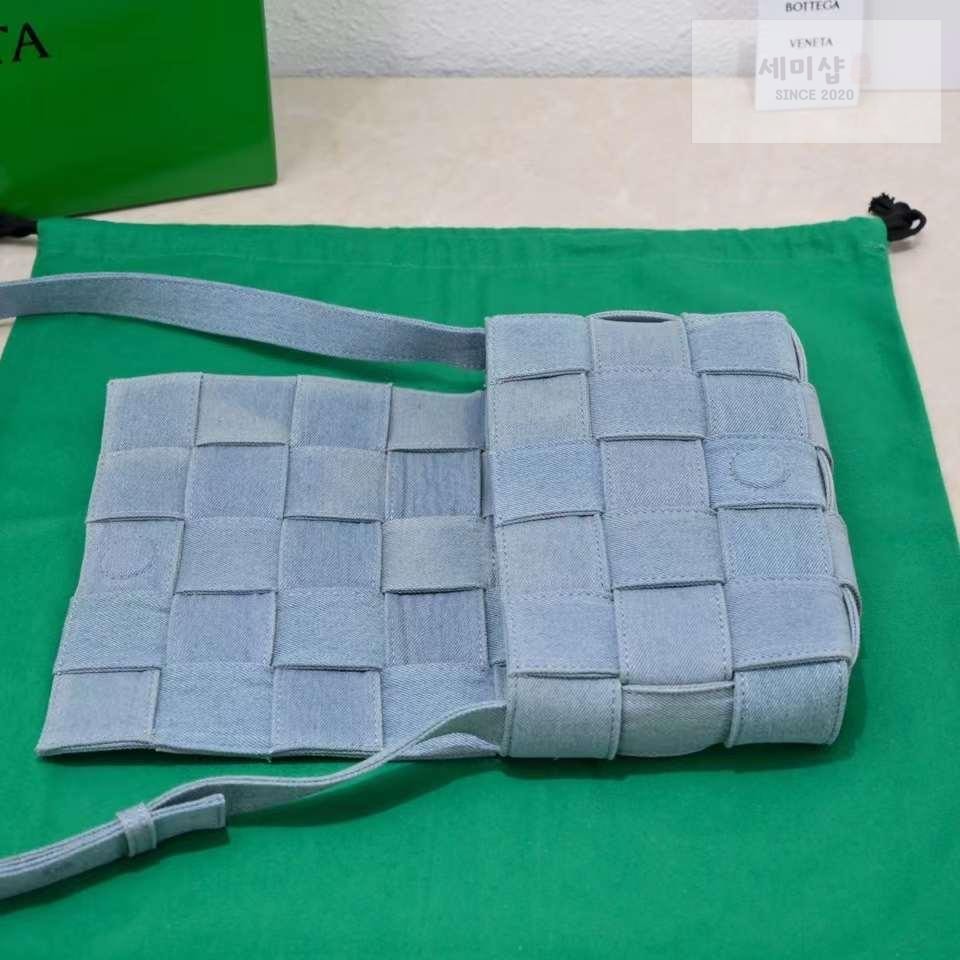 Bottega Veneta Bottega Veneta Cassette Bag 24번 이미지