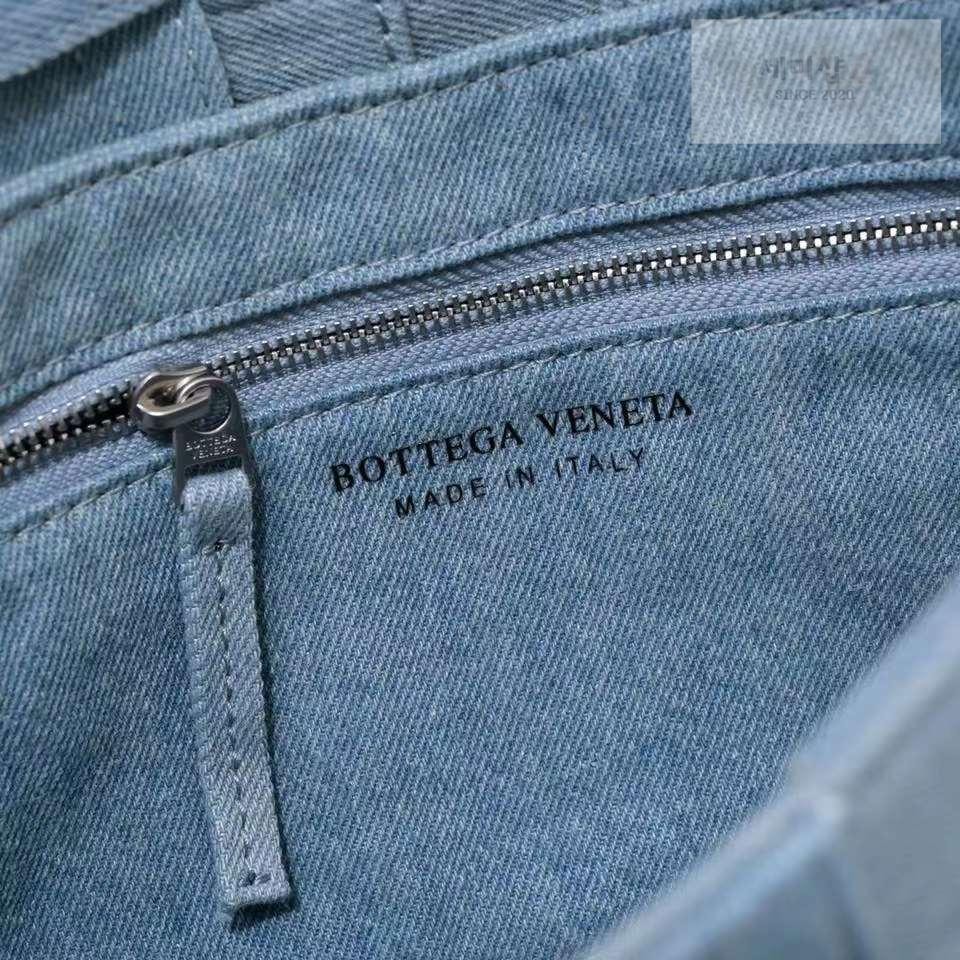 Bottega Veneta Bottega Veneta Cassette Bag 26번 이미지