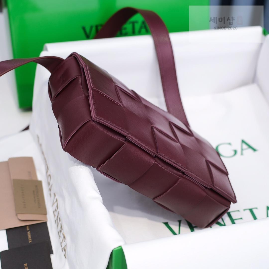 Bottega Veneta Bottega Veneta Cassette Bag 35번 이미지