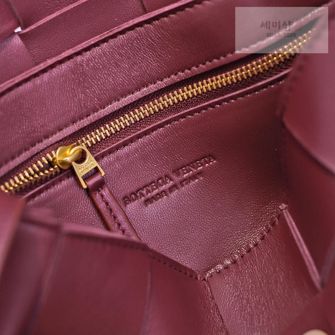 Bottega Veneta Bottega Veneta Cassette Bag 121번 이미지