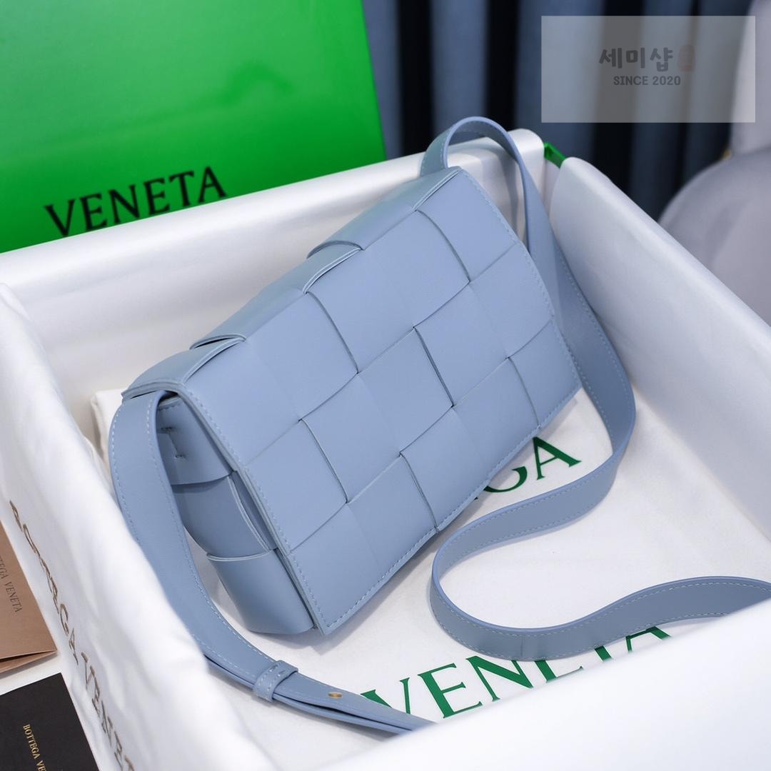 Bottega Veneta Bottega Veneta Cassette Bag 114번 이미지
