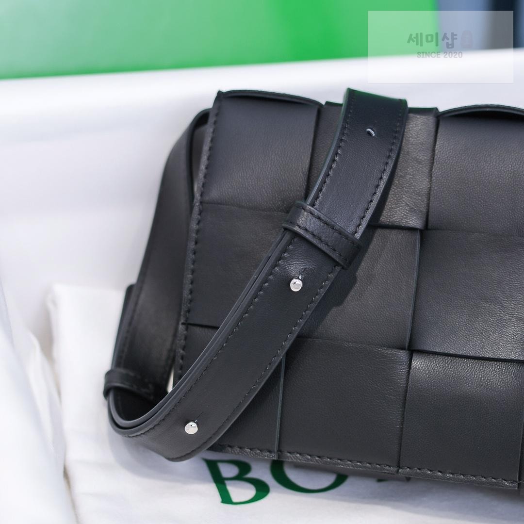 Bottega Veneta Bottega Veneta Cassette Bag 120번 이미지