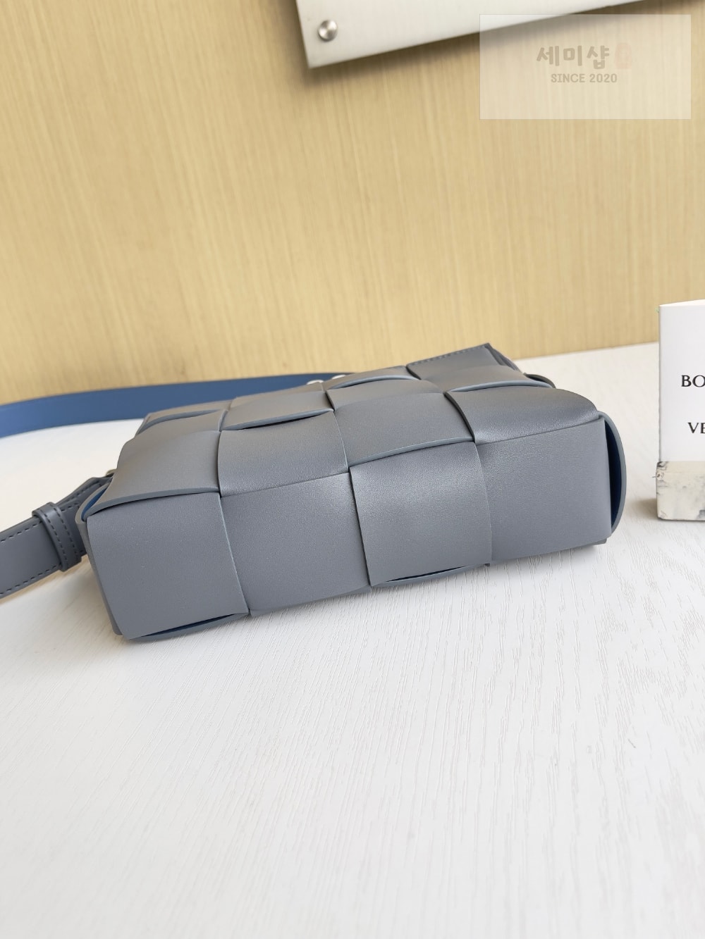 Bottega Veneta Bottega Veneta Cassette Camera Bag Bag 4번 이미지