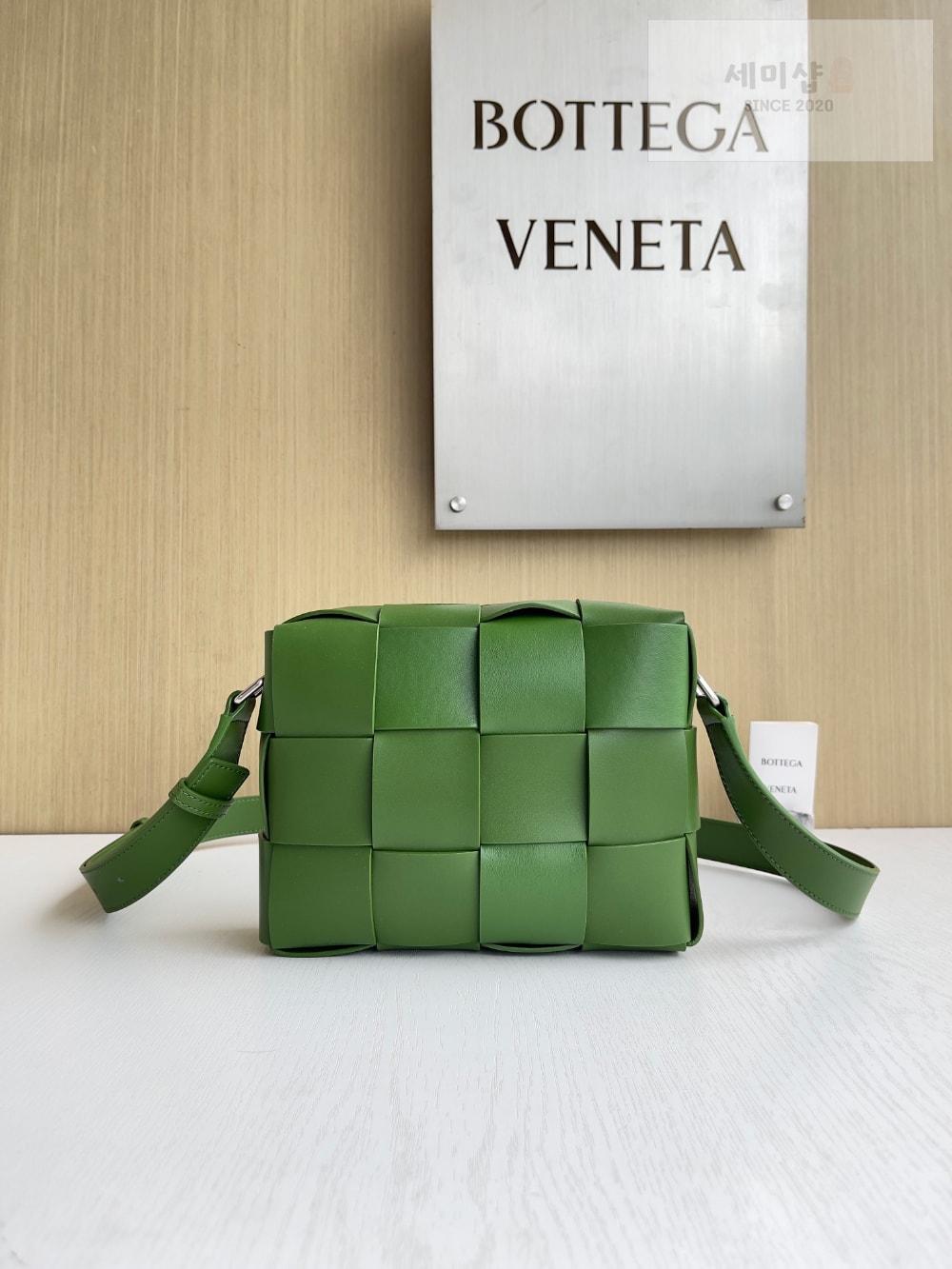 Bottega Veneta Bottega Veneta Cassette Camera Bag Bag 2번 이미지