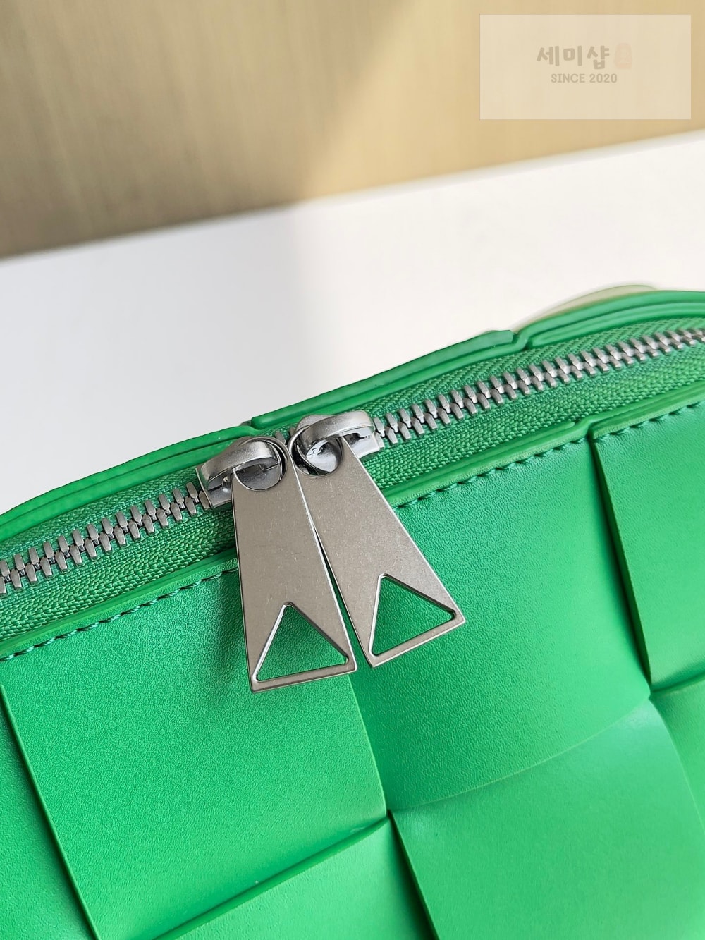 Bottega Veneta Bottega Veneta Cassette Camera Bag Bag 7번 이미지