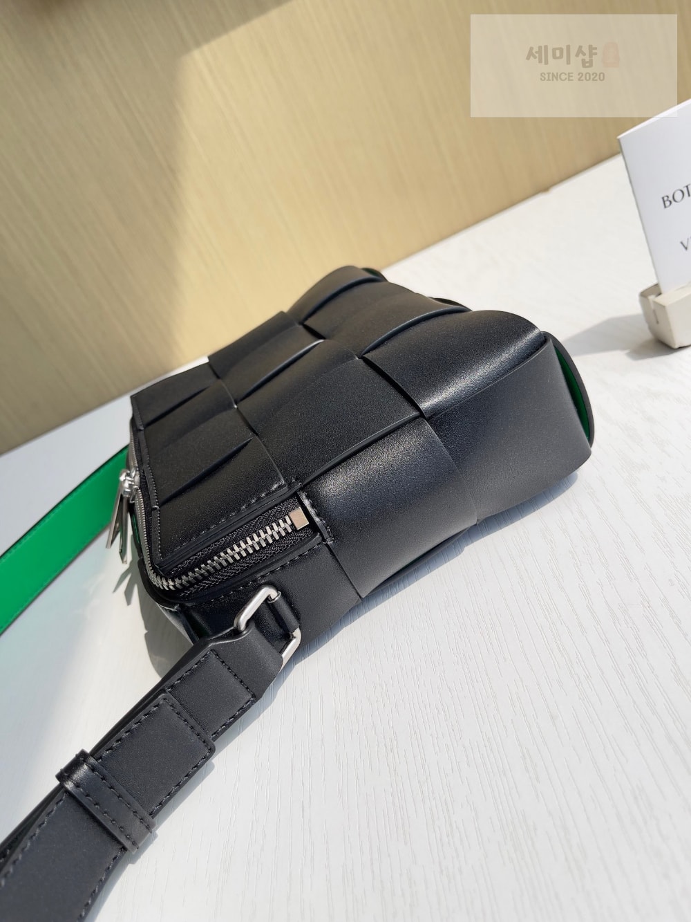 Bottega Veneta Bottega Veneta Cassette Camera Bag Bag 2번 이미지