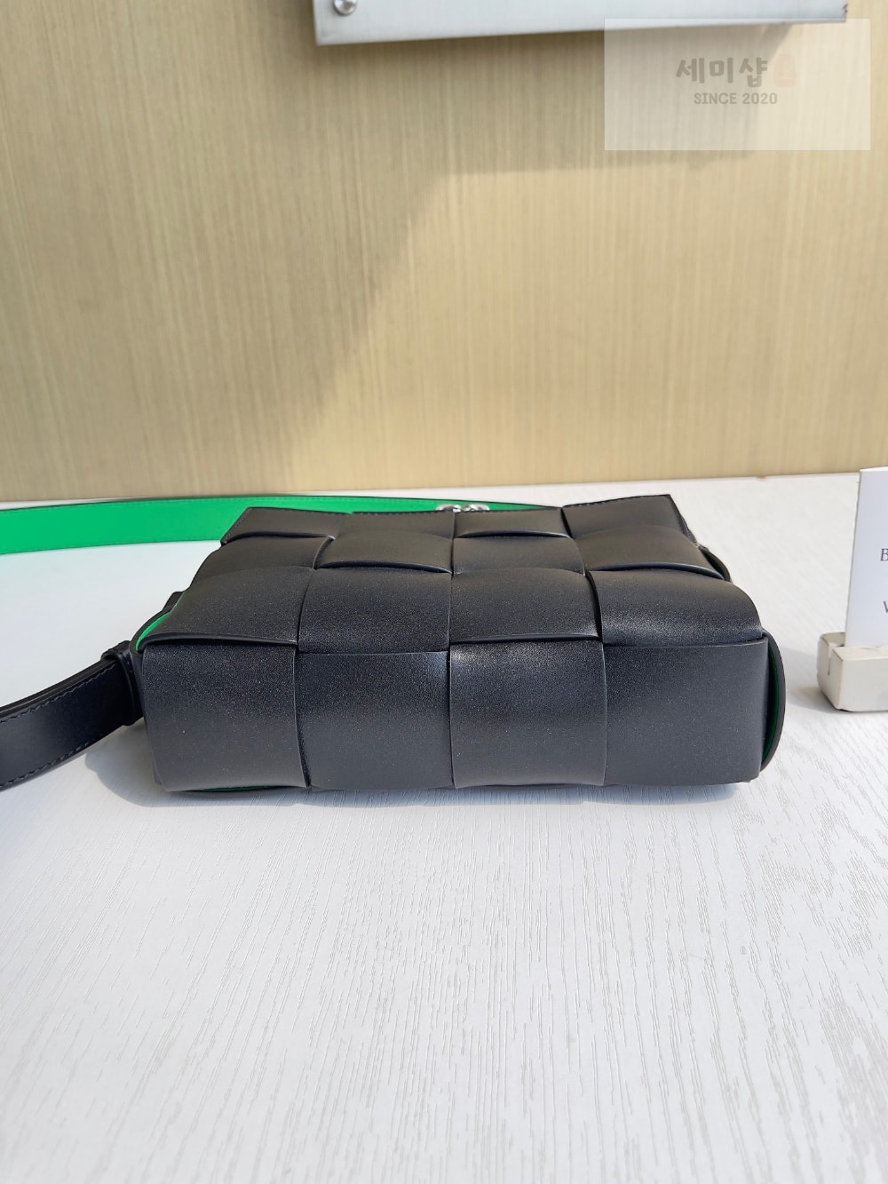 Bottega Veneta Bottega Veneta Cassette Camera Bag Bag 3번 이미지