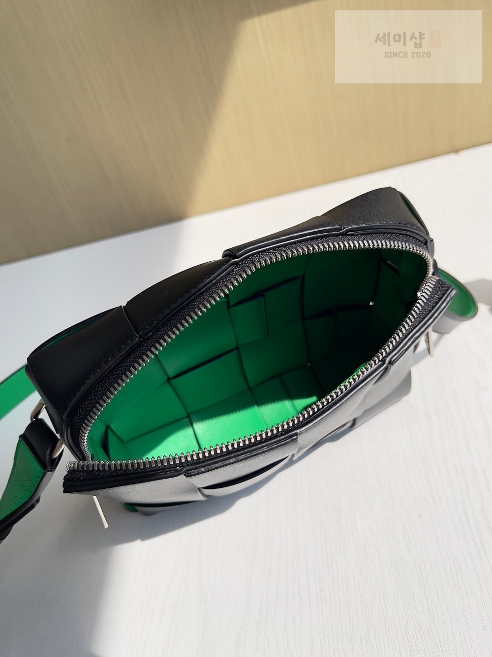 Bottega Veneta Bottega Veneta Cassette Camera Bag Bag 7번 이미지