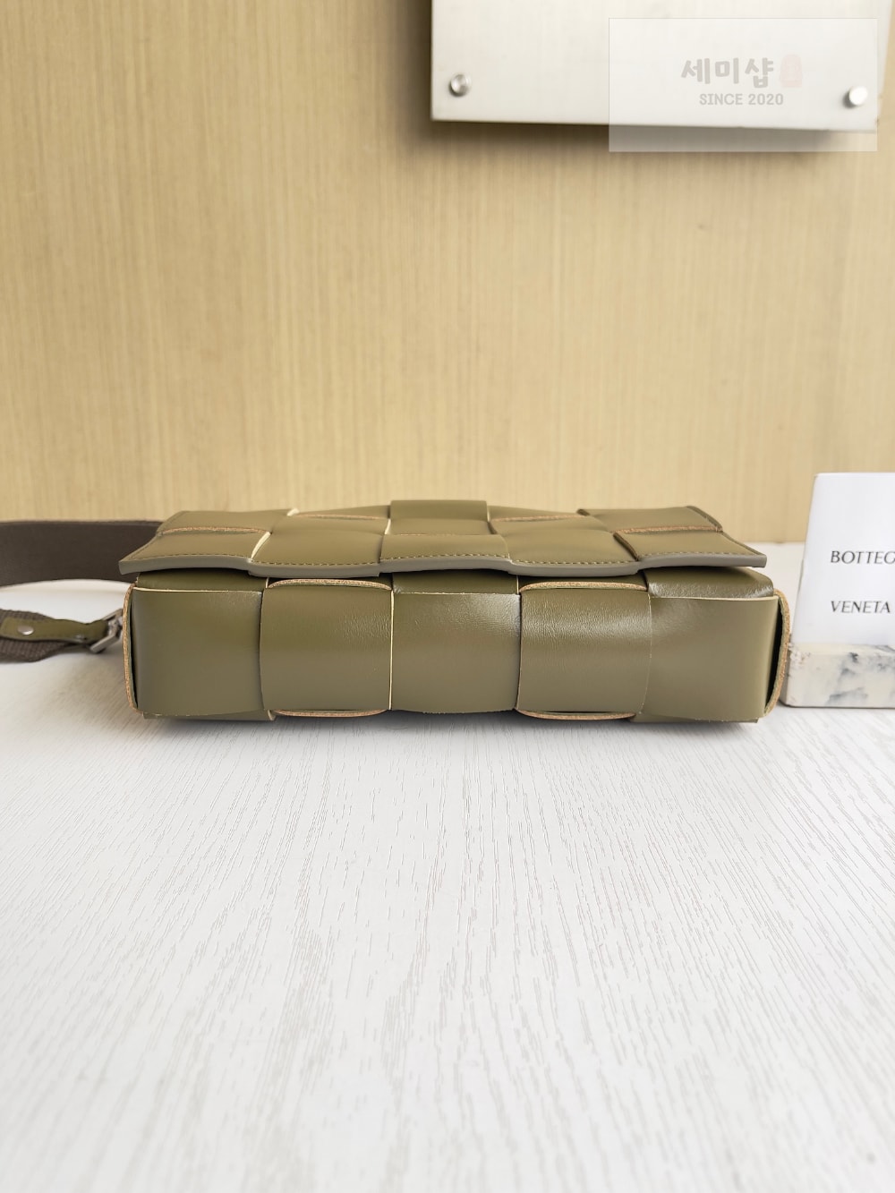 Bottega Veneta Bottega Veneta Cassette With Versatile Strap Bag 7번 이미지